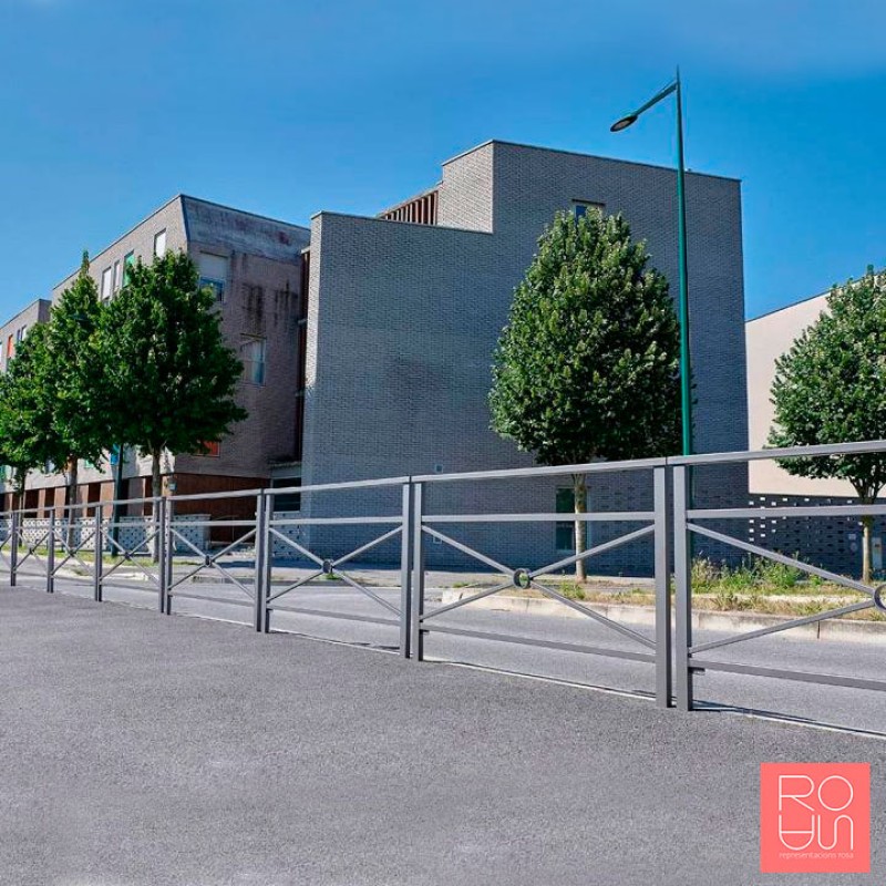 Tanca Lisboa amb Reixa | Seguretat Escolar i Urbana